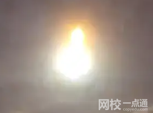 烏克蘭首都上空現(xiàn)巨大光球 外星人來地球是真的？