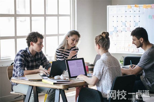 2023湖南科技大學瀟湘學院學費(2023年各專業收費標準)