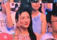 薛之謙演唱會眼鏡哥稱去年已分手 火爆全網實屬無奈
