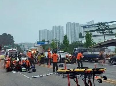 韓國(guó)發(fā)生車禍致5死 3人是中國(guó)籍 實(shí)在太悲劇