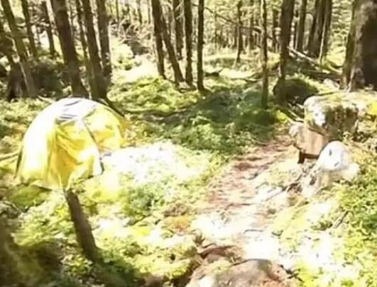 騎行博主在鰲太線一帳篷中發現遺體 實在太悲劇了