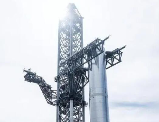 “星艦”挑戰更危險回收方式 為什么引熱議？