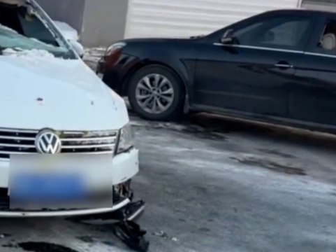 父母車禍輕微傷 女子跪謝愛(ài)車護(hù)主 實(shí)在太驚險(xiǎn)了