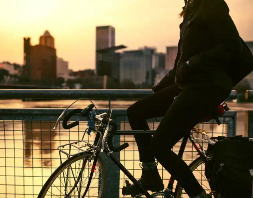 研究發(fā)現(xiàn)騎車通勤的人更快樂 到底是不是真的？