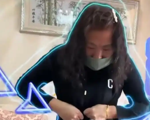 女子8000元買(mǎi)塑身衣致乳腺癌 究竟是怎么回事？