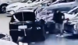 沈陽車展一SUV引發多車碰撞受損 為什么撞車？