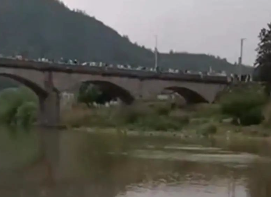 湖南發(fā)生翻船事件致6人溺亡 實在太悲劇