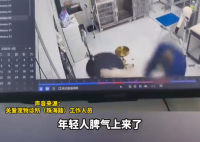 江蘇一寵物醫院被曝粗暴摔打寵物狗 實在太恐怖了