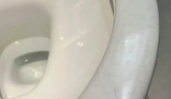 商場女廁衛(wèi)生問題如何解決 實在太無奈了